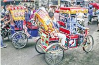 dhaka-shre-bndh-hcche-laisensbiheen-riksha