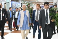 ঢাকার-উদ্দেশে-রওনা-হয়েছেন-প্রধান-উপদেষ্টা