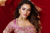 কানাডার-মঞ্চে-ঝড়-তুললেন-নুসরাত-ফারিয়া!