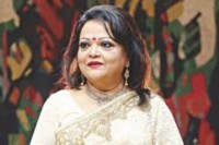 নতুন-গান-নিয়ে-কেমন-আলোচনায়-সাবিনা?