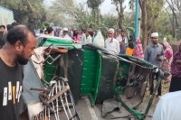 জামিন-নিয়ে-ফেরার-পথে-দুর্ঘটনায়-আসামি-ও-স্বজনের-মৃত্যু