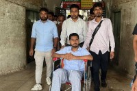ছাড়পত্র-পেলেন-নুরুল-হক-নুর