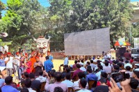 টিএসসিতে-বড়-পর্দায়-দেখানো-হচ্ছে-শেখ-হাসিনার-রায়