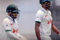 মধ্যাহ্নভোজের-আগেই-শতরান--বাংলাদেশ