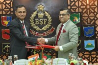 সীমান্ত-হত্যা-বন্ধ-ও-পুশ-ইন-রোধে-বিজিবি-বিএসএফ