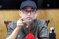ডাকসু-নির্বাচনের-মধ্য-দিয়ে-নির্বাচনের-ট্রেনে-উঠে-গেলো-বাংলাদেশ-:-ফারুকী