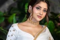 ঈদে-আসছে-পূজা-চেরির-সিনেমা