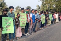 নাটোরে-ময়লার-ভাগাড়-অপসারণের-দাবি