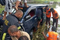 ওমান-প্রবাসীকে-নিয়ে-বিমানবন্দর-থেকে-ফেরার-পথে-একই-পরিবারের-৭-জন-নিহত