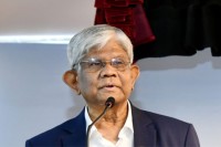 দেশের-অর্থনীতি-বর্তমানে-অনেক-ভাল-অবস্থানে-:-অর্থ-উপদেষ্টা