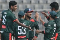 যে-বাংলাদেশি-ক্রিকেটারের-প্রশংসায়-পঞ্চমুখ-হেসন