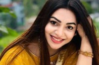প্রভার-পোস্ট-ঘিরে-প্রেমের-গুঞ্জন-তুঙ্গে