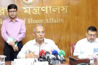 ২৪-সেপ্টেম্বর-থেকে-আইনশৃঙ্খলা-বাহিনী-মাঠে-থাকবে-:-স্বরাষ্ট্র-উপদেষ্টা