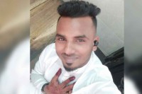 সোর্স-সন্দেহে-এলোপাতাড়ি-ছুরিকাঘাত-করে-হত্যা-করা-হয়-রকিকে