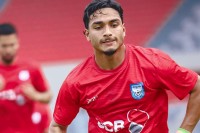 চার-ম্যাচে-৯-কার্ড,-ভারত-ম্যাচে-নেই-ফাহমিদুল