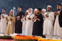 প্রথমবার-শহীদ-মিনারে-ফুল-দিল-জামায়াত