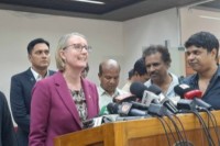 শান্তিপূর্ণ-নির্বাচনের-সহায়তা-দিতে-চায়-ব্রিটেন