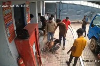 চুরির-অপবাদে-শ্রমিককে-পিটিয়ে-হত্যা,-ভিডিও-ভাইরাল