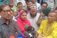 ব্যবসায়ীরা-রোজার-এক-মাসেই-বছরের-আয়-করে-নিতে-চায়:-চ