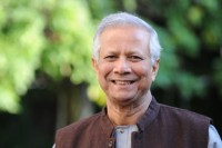 বাংলাদেশ-ও-চীন-হাতে-হাত-রেখে-এগিয়ে-যাবে-:-প্রধান-উপদেষ্টা