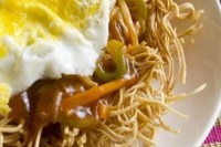 নুডুলস-দিয়ে-‘চপসুয়ে’-রান্না-করেছেন?
