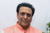 অভিনেতা-গোবিন্দর-পথে-বসার-গুঞ্জন