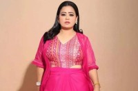 ১৮-দিনের-ছেলেকে-রেখেই-কাজে-ফিরলেন-ভারতী