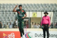 নাহিদের-আঘাতে-শুরুতেই-দমে-গেছে-নিউজিল্যান্ড