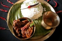 একঘেয়ে-ঝোলের-স্বাদ-বদলাবে-মরিচ-পোড়া-রুই