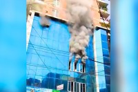 কোতোয়ালিতে-বহুতল-মার্কেটে-আগুন,-নিহত-২