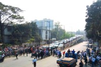 শিক্ষার্থীরা-সাতরাস্তা-থেকে-সরলেও-যানজট-কমেনি