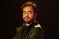 নতুন-গান-নিয়ে-ফিরছেন-মেহরাব