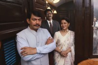 এক-ট্রেনে-কত-রহস্য,-বাড়ল-কৌতূহল!