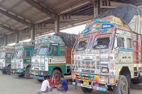 বেনাপোল-দিয়ে-ভারত-থেকে-এল-১৪৬০-টন-চাল