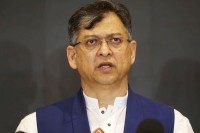 নতুন-কমিটির-গুরুদায়িত্বে-স্বরাষ্ট্রমন্ত্রী-সালাহউদ্দিন-আহমদ
