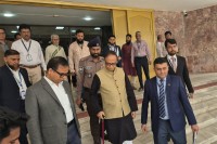 কেন্দ্রীয়-ব্যাংক-ছাড়লেন-গভর্নর-আহসান-এইচ-মনসুর