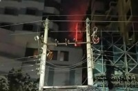 কাঁটাবনের-বহুতল-ভবনে-আগুন