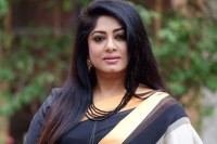 ৫২-বছরে-চিত্রনায়িকা-মৌসুমী