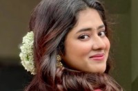 দিতিপ্রিয়ার-অস্ত্রোপচার