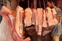গরুর-মাংস-৮৫০,-ব্রয়লার-২৩০
