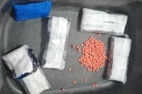 বিমানবন্দর-দিয়ে-ফ্রান্সে-ইয়াবা-পাঠানোর-চেষ্টা,-উদ্ধার-৪০০০