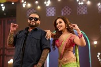 ঈদে-ফুয়াদের-সঙ্গে-ফারিয়ার-‘লোকে-বলে’