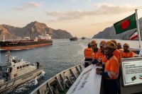 হরমুজে-বাংলাদেশি-জাহাজ-চলাচলে-ইরানের-সহায়তার-আশ্বাস