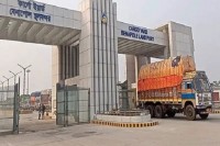 পণ্যে-নতুন-নিষেধাজ্ঞার-প্রভাব-কেমন-হবে