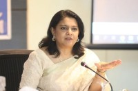 বৈষম্যহীন-সমাজ-গঠনে-রাজনীতি-হবে-মানুষের-অধিকার-ও-ক্ষমতায়নের-:-পরিবেশ-উপদেষ্টা