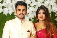 সিনেমা-হবে-না,-জানালেন-বয়সের-কথা