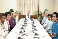প্রধান-উপদেষ্টার-সঙ্গে-আন্তর্জাতিক-গণিত-ও-জীববিজ্ঞান-অলিম্পিয়াডে-পদকজয়ী-৬-শিক্ষার্থীর-সাক্ষাৎ