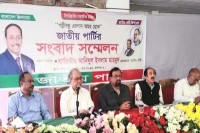 জ‌ড়িত‌দের-বিচার-দা‌বি,-মঞ্জুর-বাসায়-বোমা-হামলা-দুঃখজনক-:-হাওলাদার