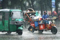 ঢাকায়-আজ-বজ্রবৃষ্টির-সম্ভাবনা,-সঙ্গে-ঝোড়ো-হাওয়ার-আভাস