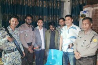 গুলশানে-যুক্তরাষ্ট্রের-তৈরি-দুটি-পিস্তল-১০-রাউন্ড-গুলিসহ-যুবক-গ্রেপ্তার